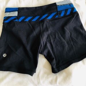 Lululemon shorts size 6